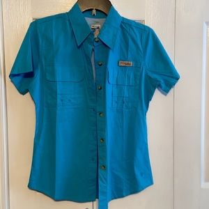 Columbia PFG shirt. Medium